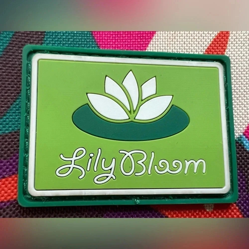 Lily Bloom | ID wallet - Picture 2 of 9